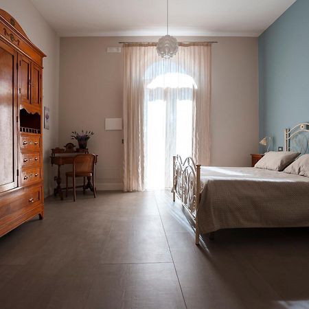 Villa Pampalone - B&B In Dimora Storica Trapani Kültér fotó